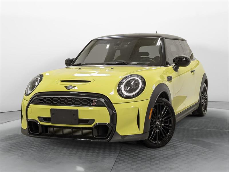 mini Hatchback 2023
