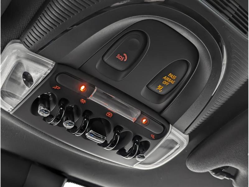 mini Hatchback 2023 - 18