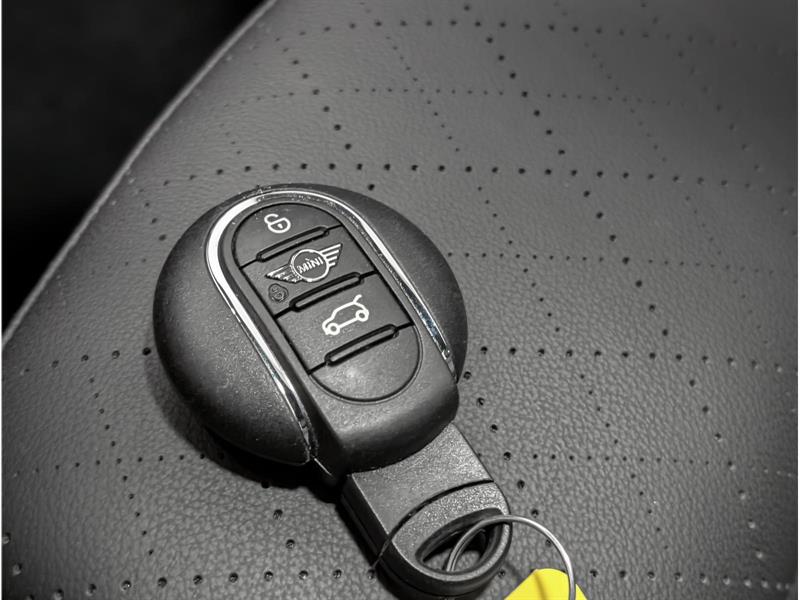 mini Hatchback 2023 - 19