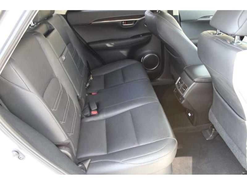 lexus NX 300 2021 - 23