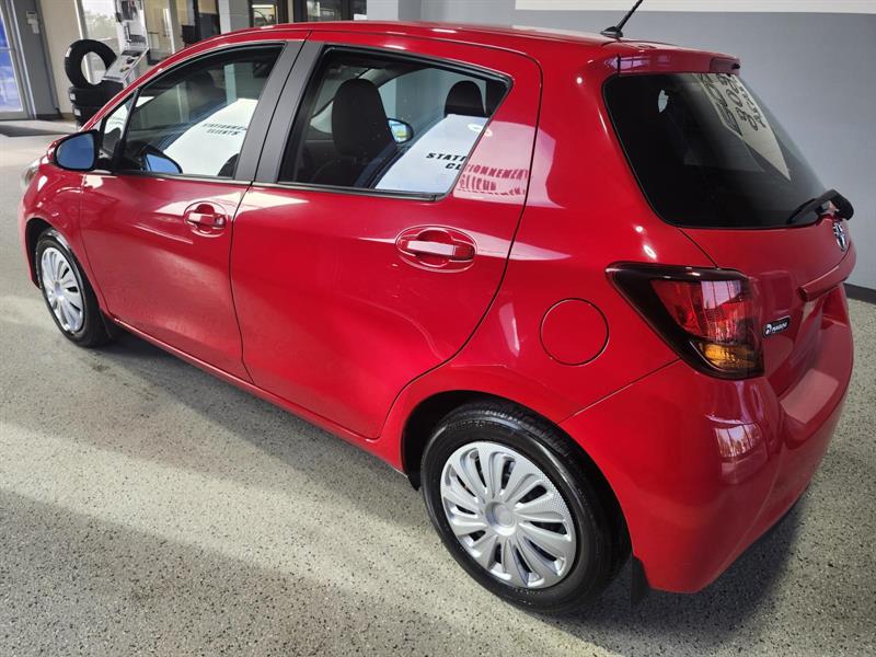 toyota Yaris 2017 - 3