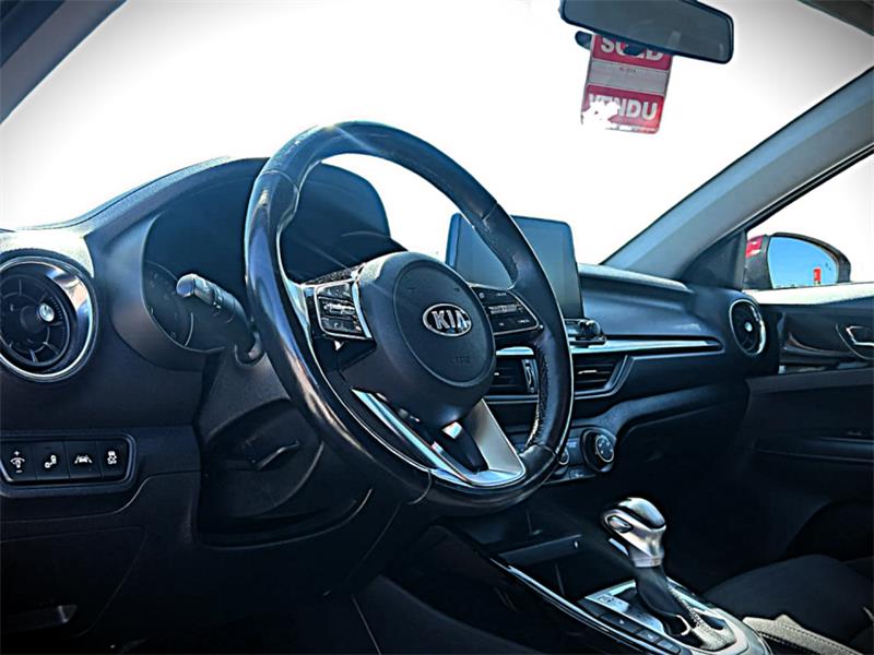 kia Forte 2021 - 12