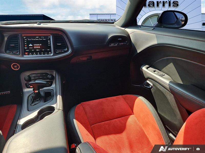 dodge Challenger 2023 - 25