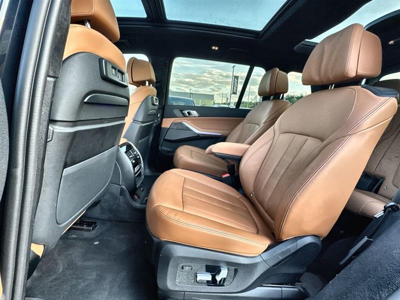 bmw X7 2022 - 26
