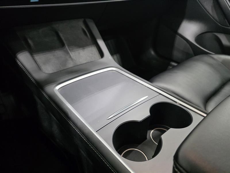 tesla Model 3 2023 - 18