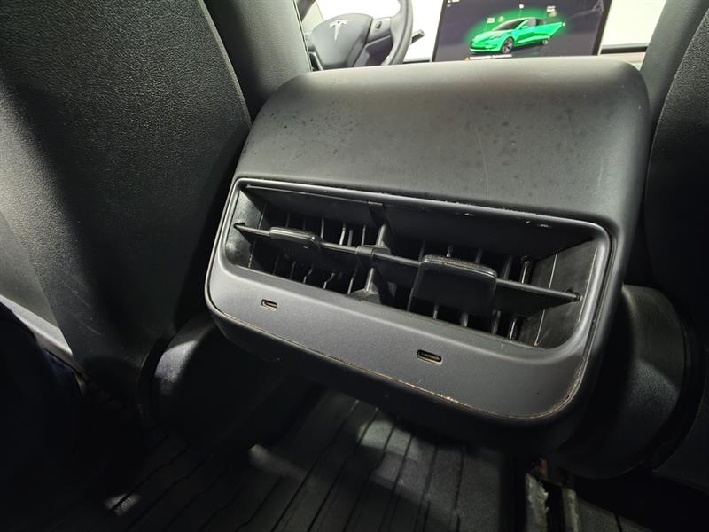 tesla Model 3 2023 - 29
