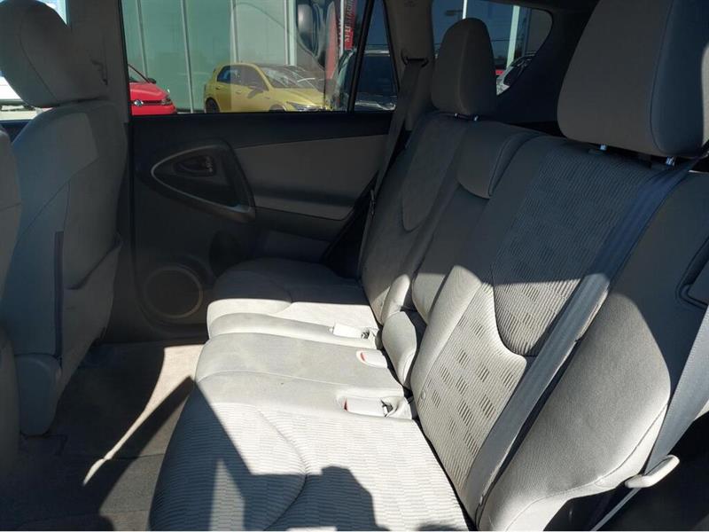 toyota RAV4 2012 - 9