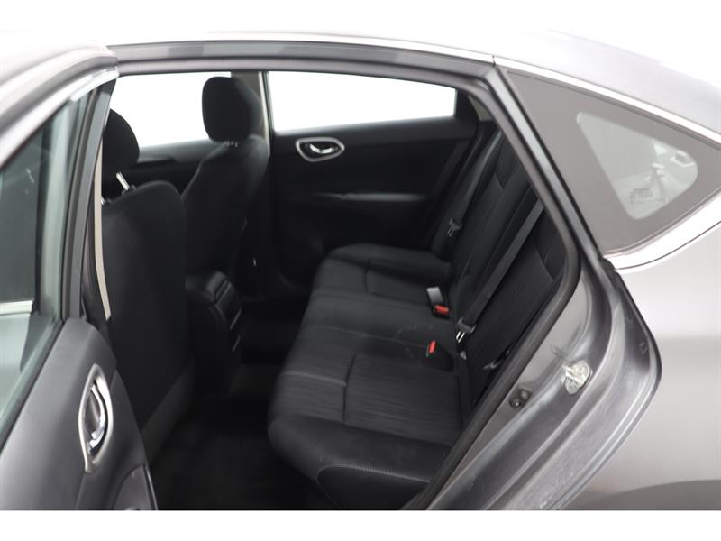 nissan Sentra 2018 - 18
