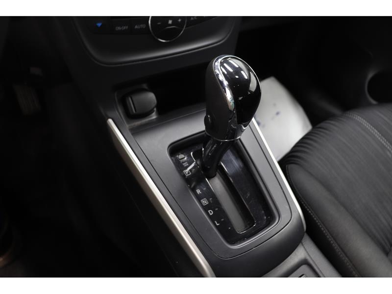 nissan Sentra 2018 - 27
