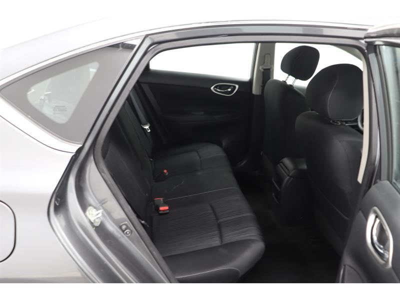 nissan Sentra 2018 - 29