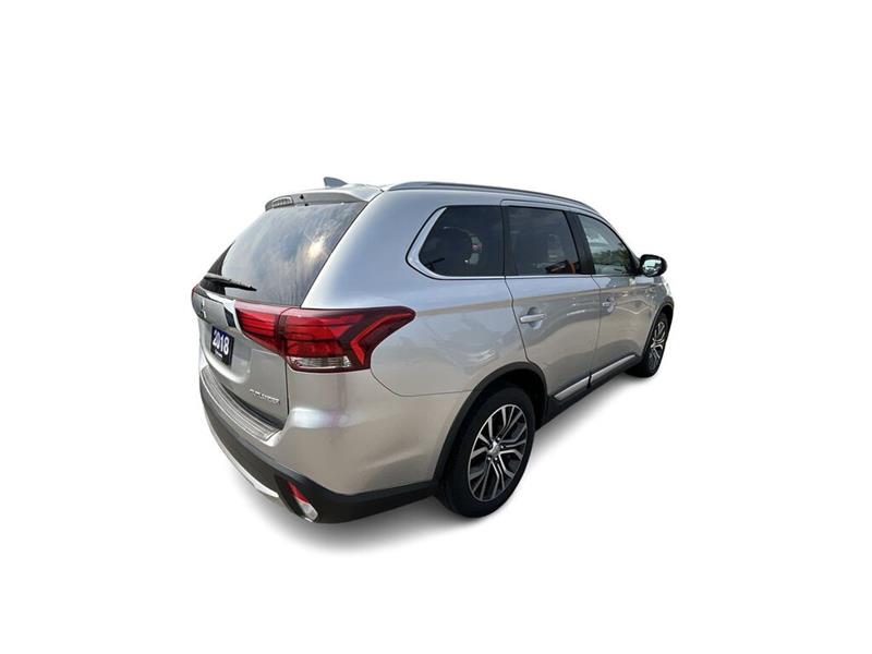 mitsubishi Outlander 2018 - 14