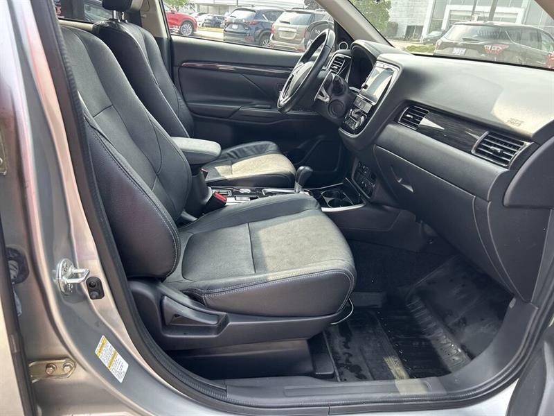 mitsubishi Outlander 2018 - 33