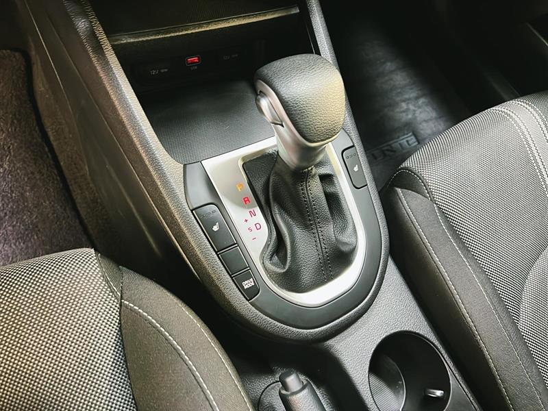 kia Forte 2022 - 13