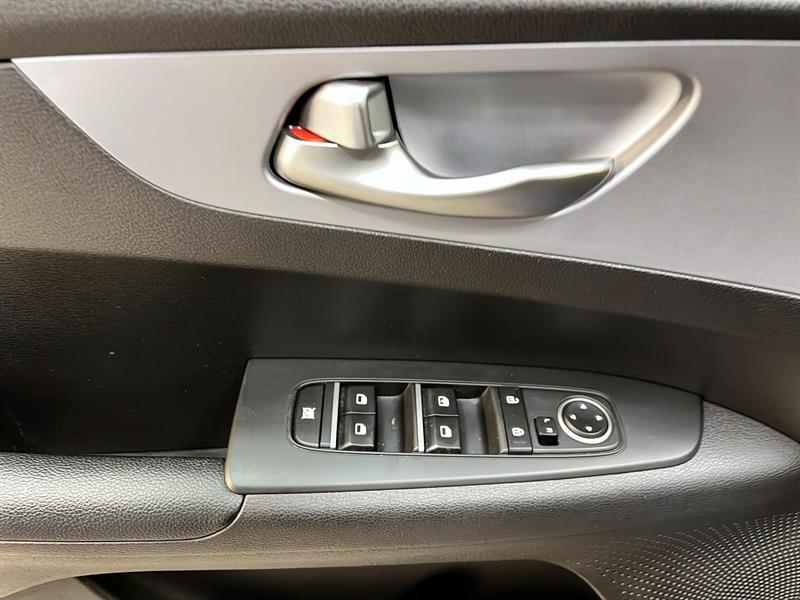 kia Forte 2022 - 20