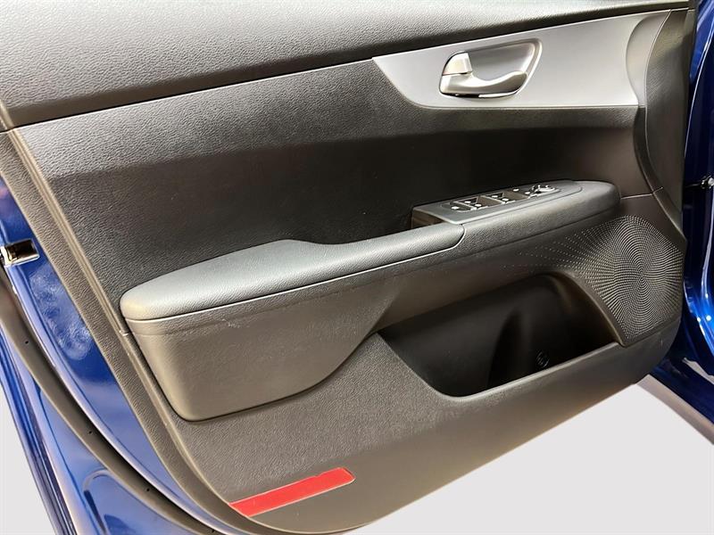 kia Forte 2022 - 21