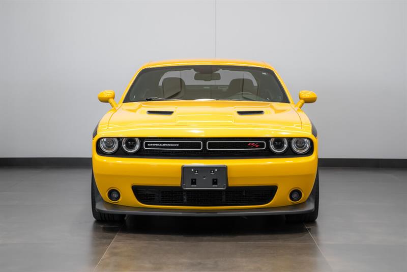 dodge Challenger 2017