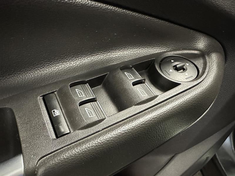 ford Escape 2018 - 12