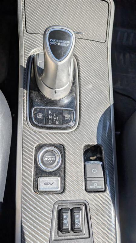 mitsubishi Outlander PHEV 2020 - 16