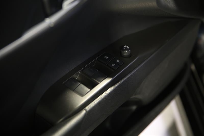 toyota Camry 2021 - 13