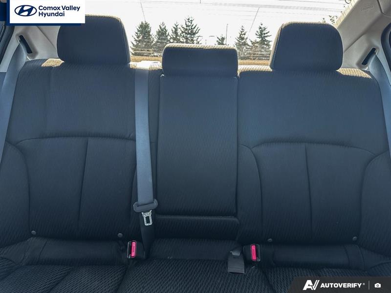 subaru Legacy 2011 - 15