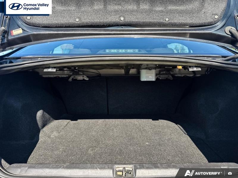 subaru Legacy 2011 - 21