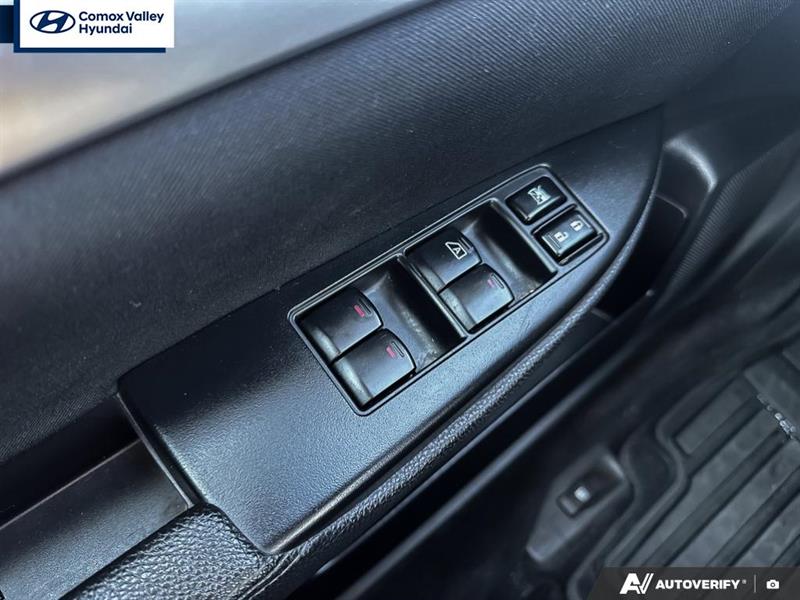 subaru Legacy 2011 - 24