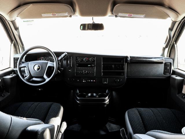 chevrolet Express Cargo Van 2025 - 30