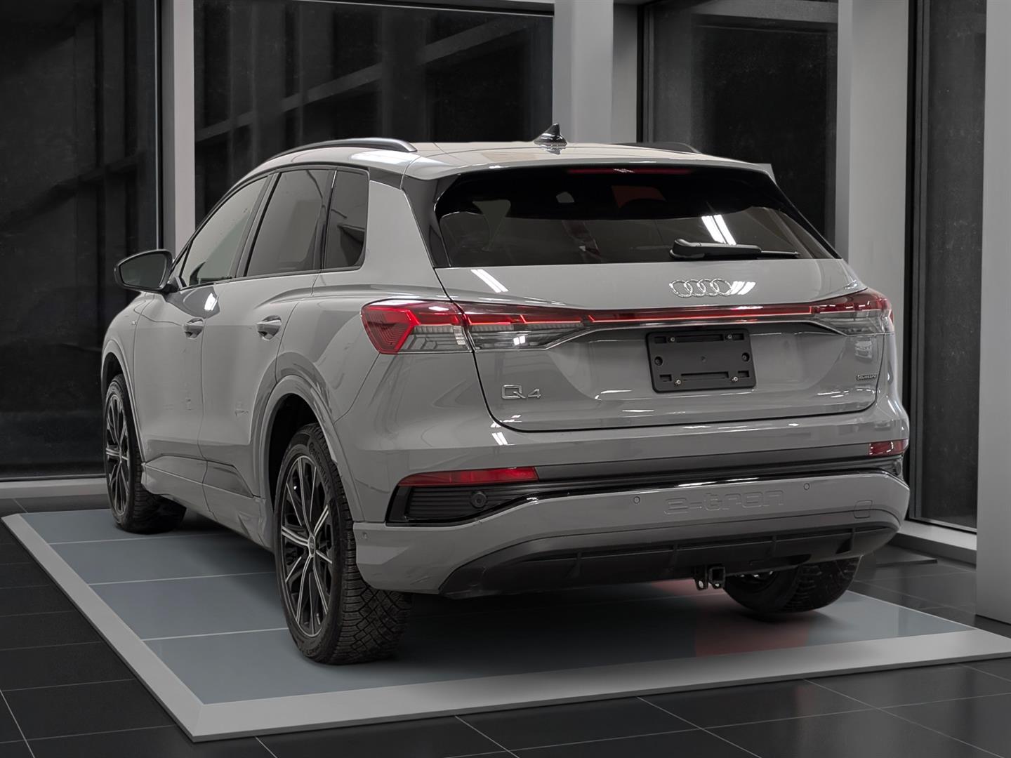 audi Q4 e-tron 2023 - 4