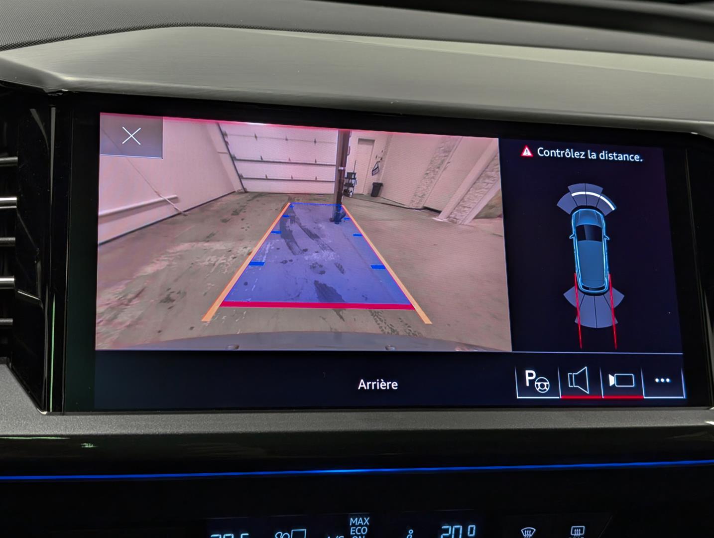 audi Q4 e-tron 2023 - 18