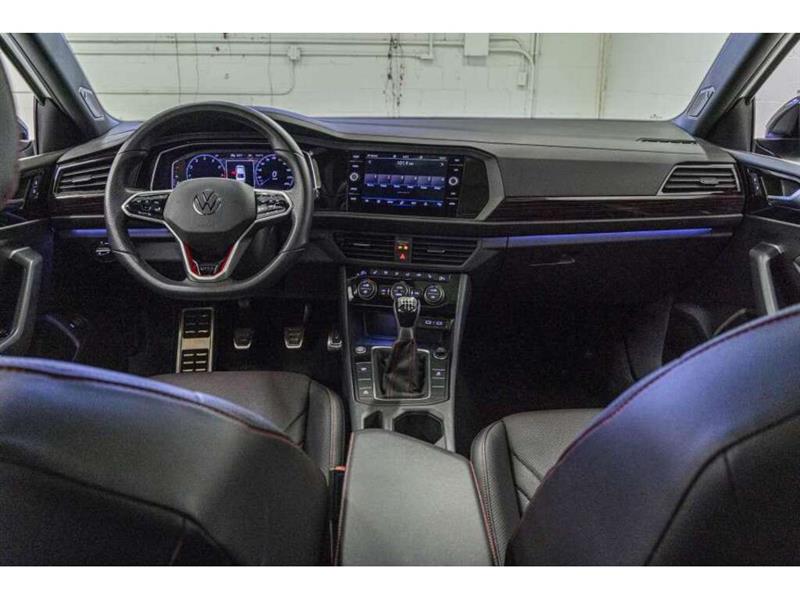 volkswagen Jetta 2022 - 32
