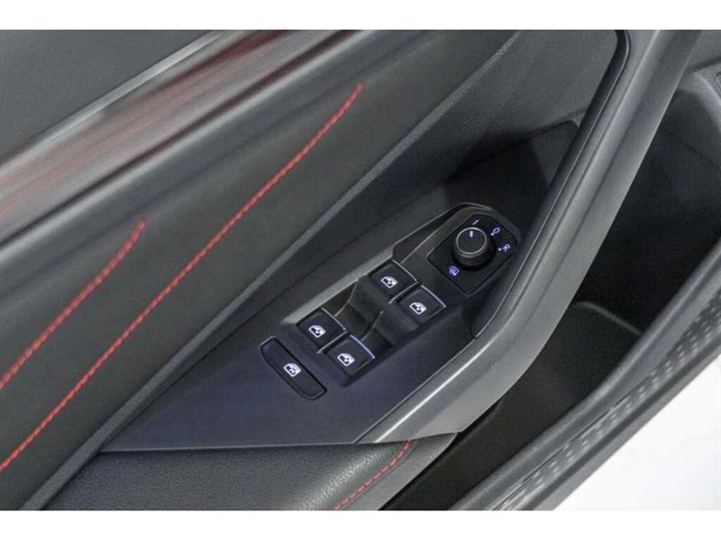 volkswagen Jetta 2022 - 33