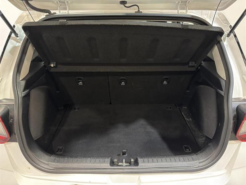 hyundai Venue 2022 - 17