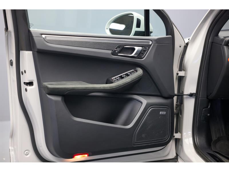 porsche Macan 2021 - 16
