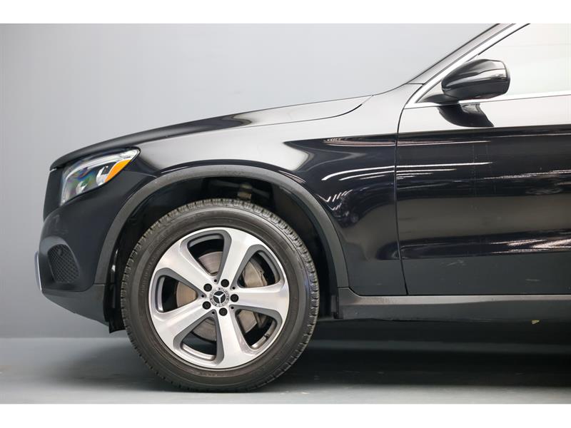 mercedes-benz GLC300 2019 - 4