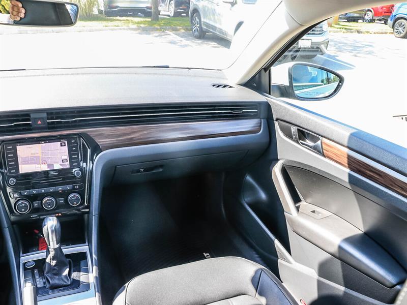 volkswagen Passat 2020 - 18