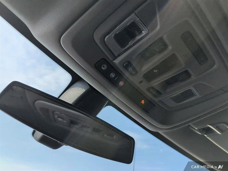 chevrolet Silverado 1500 2021 - 24