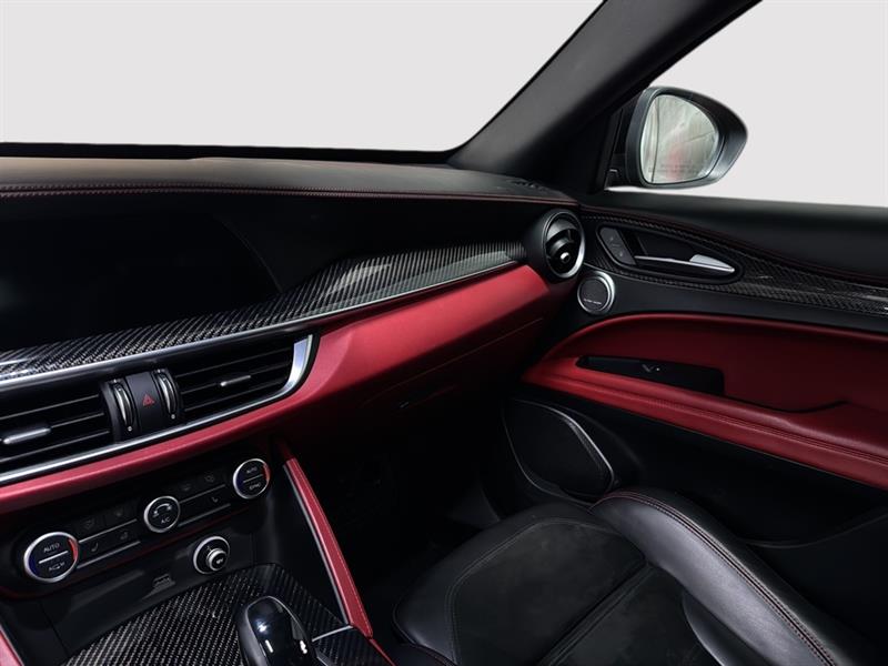 alfa romeo Stelvio quadrifoglio 2018 - 22