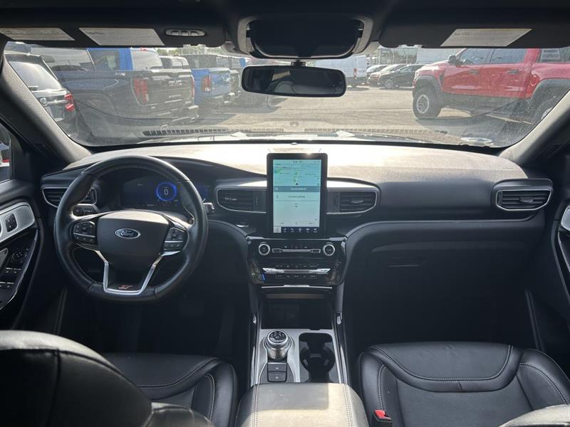ford Explorer 2022 - 21
