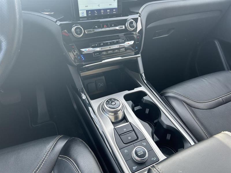 ford Explorer 2022 - 27