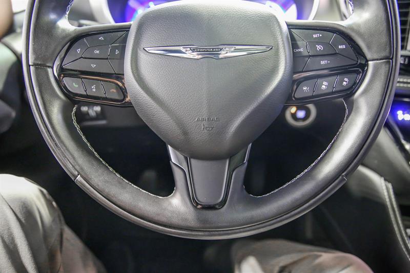 chrysler Pacifica Hybrid 2022 - 17