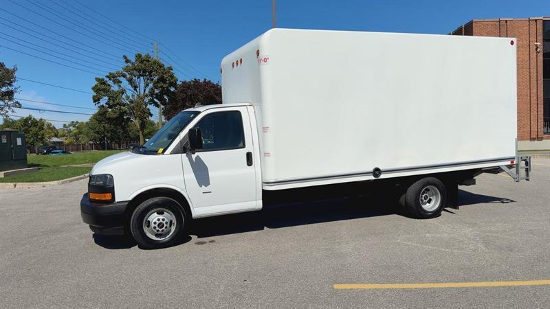 gmc Savana Cutaway 2023 - 5