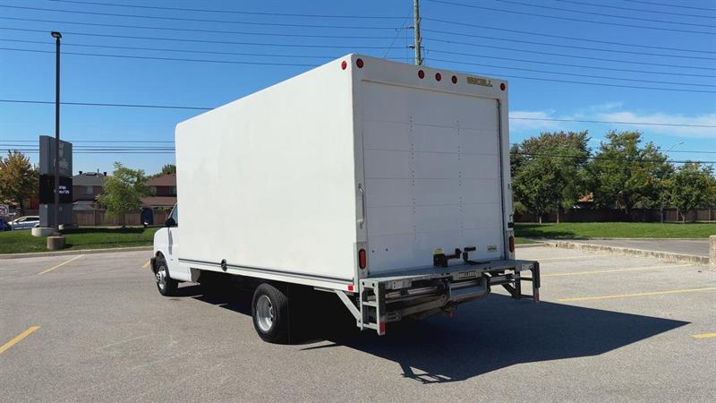 gmc Savana Cutaway 2023 - 7