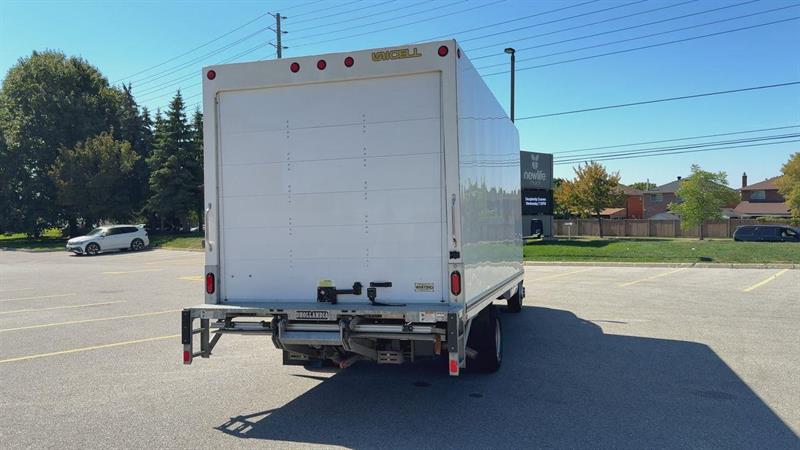 gmc Savana Cutaway 2023 - 8