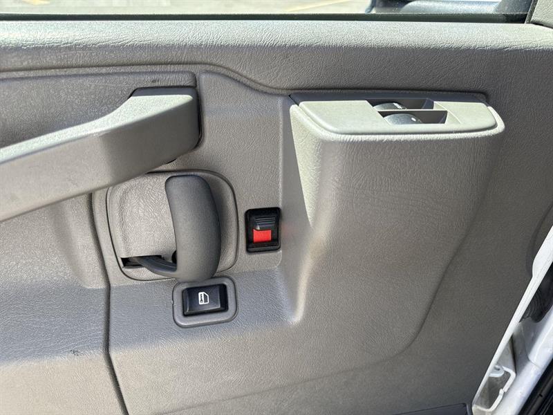 gmc Savana Cutaway 2023 - 12