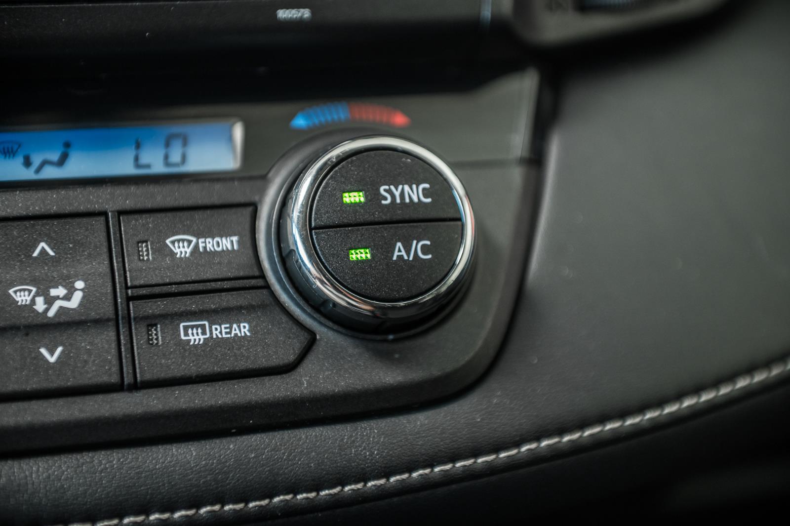 toyota RAV4 hybride 2017 - 32