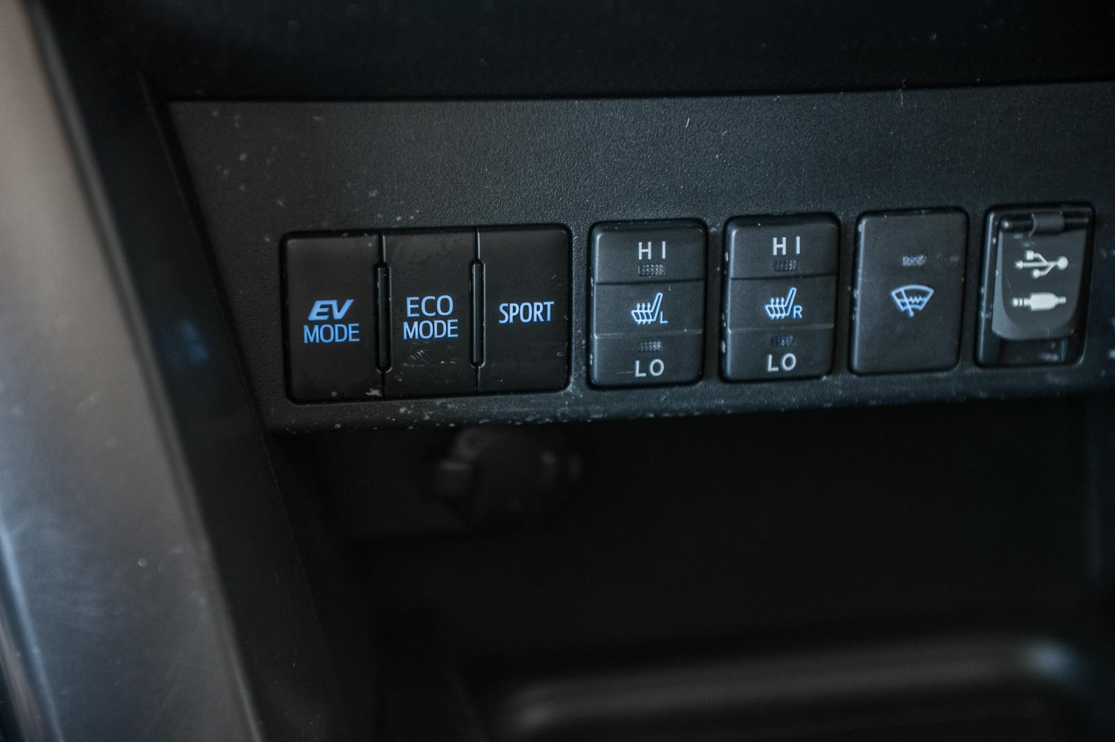 toyota RAV4 hybride 2017 - 33