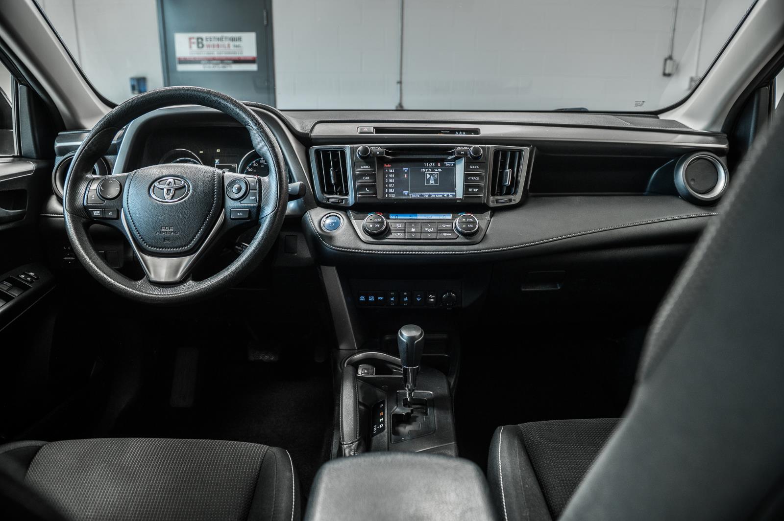 toyota RAV4 hybride 2017 - 35