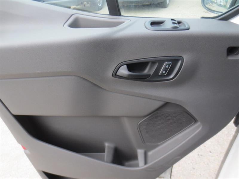 ford E-Transit fourgonnette utilitaire 2022 - 11