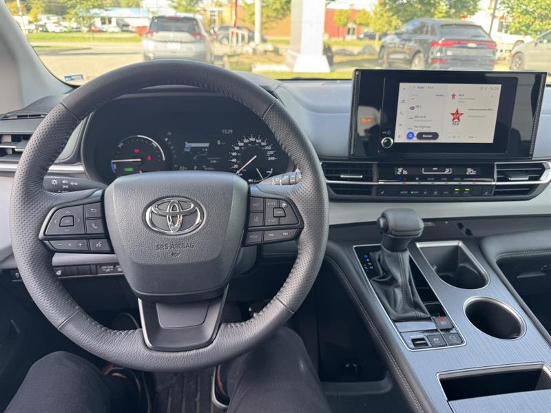 toyota Sienna 2025 - 17