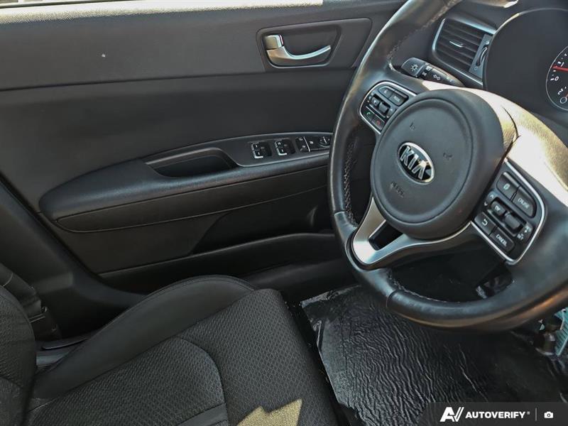 kia Optima 2018 - 17